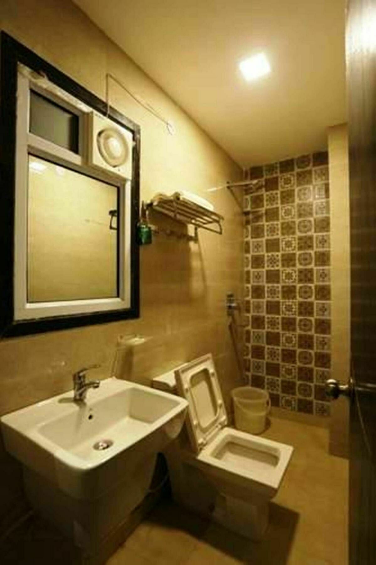 Hotel Fabexpress Le Continental Paharganj Nové Dillí Exteriér fotografie